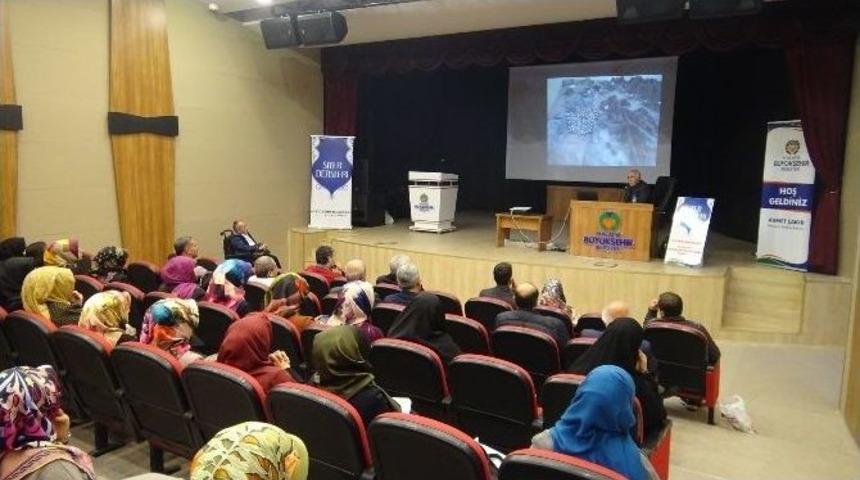 Siyer Derslerinin D&ouml;rd&uuml;nc&uuml;s&uuml; Ger&ccedil;ekleştirildi