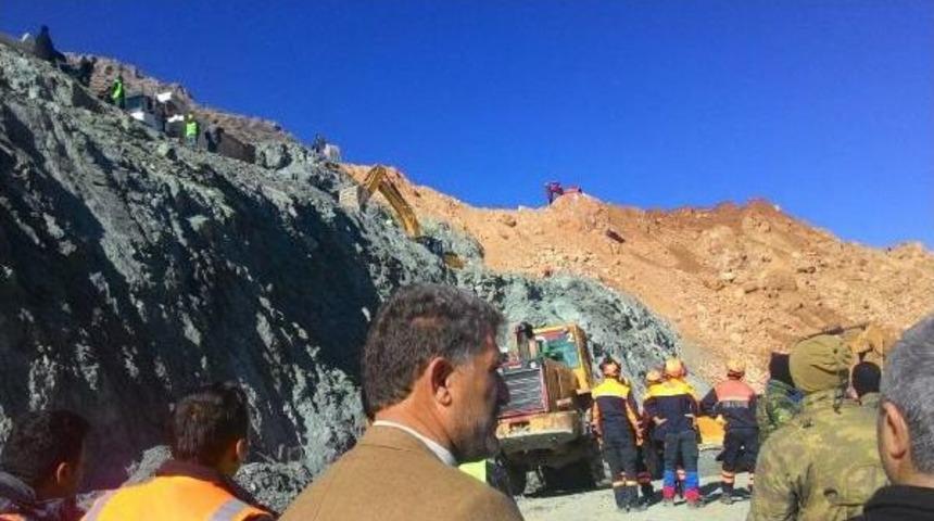 Şirvan'da 1 Iş&ccedil;inin Cesedi Daha &Ccedil;ıkarıldı (4)