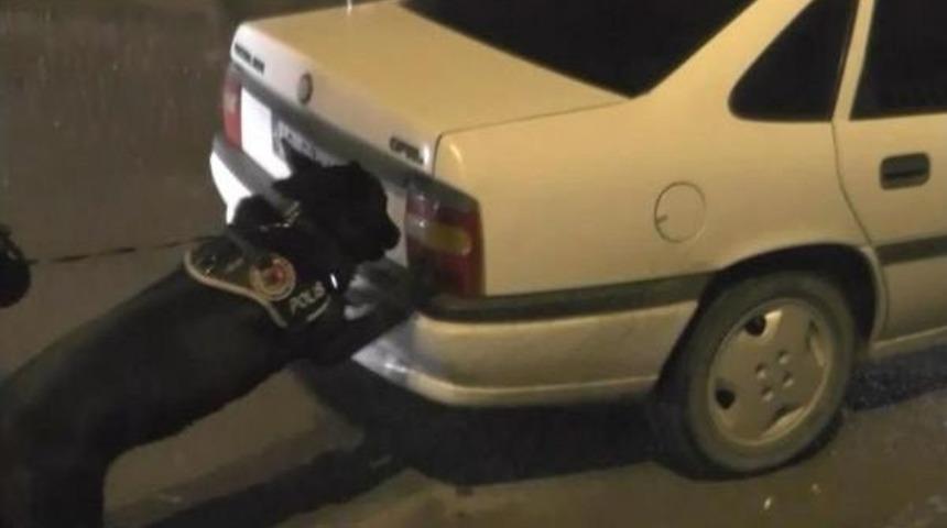 Sivas'ta 44 Kilo Esrar Ele Ge&ccedil;irildi