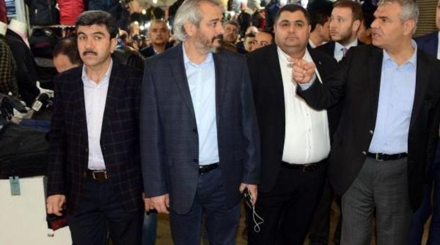 Veysi Kaynak: Ermenistan Asala'nın T&uuml;rk Diplomatı Katlettiğine Baksın