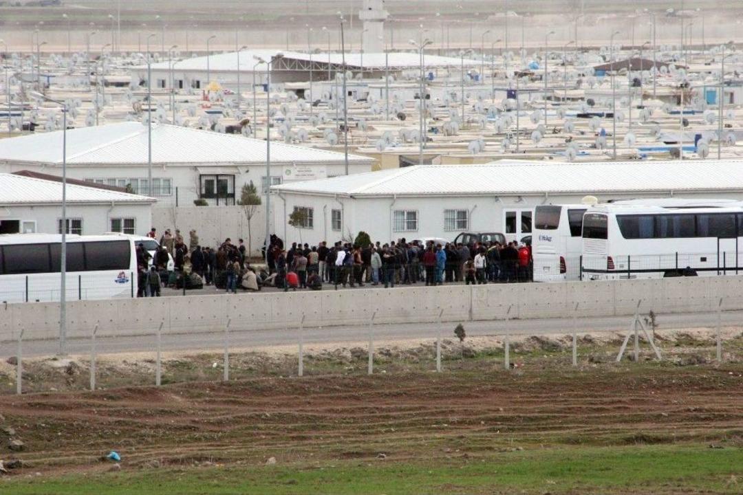 Eğitimlerini Tamamlayan Suriyeli Polisler &Uuml;lkelerine G&ouml;nderildi