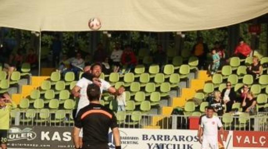 Fo&ccedil;a Masterler Bodrum&rsquo;u Sahasında Yendi