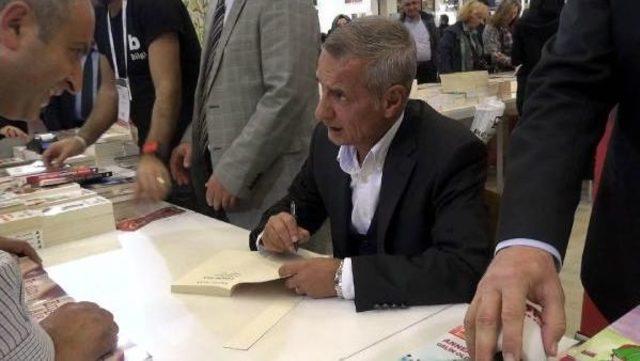 Uluslararası İstanbul Kitap Fuarı Kapandı 3