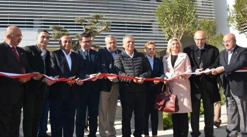 Bergama&rsquo;da 7 Milyona Mal Olan 350 Ara&ccedil;lık Otopark Hizmete A&ccedil;ıldı