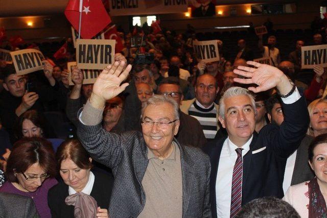 Deniz Baykal Denizli’de Partilileriyle Bir Araya Geldi