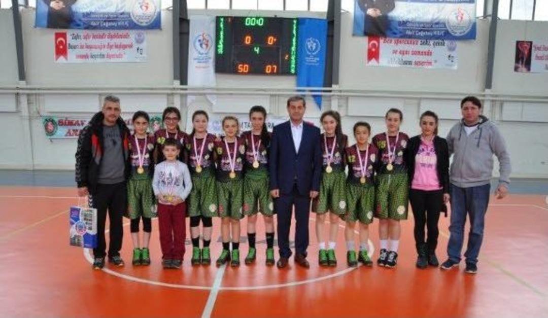 Simav&rsquo;da Yapılan Basketbol Ş&ouml;leni Sona Erdi