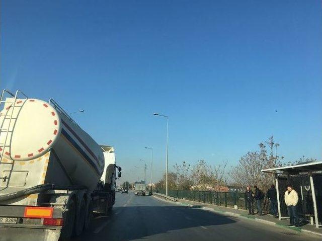 Bursa Trafiğini Bu Kamyonlar Kilitliyor 2