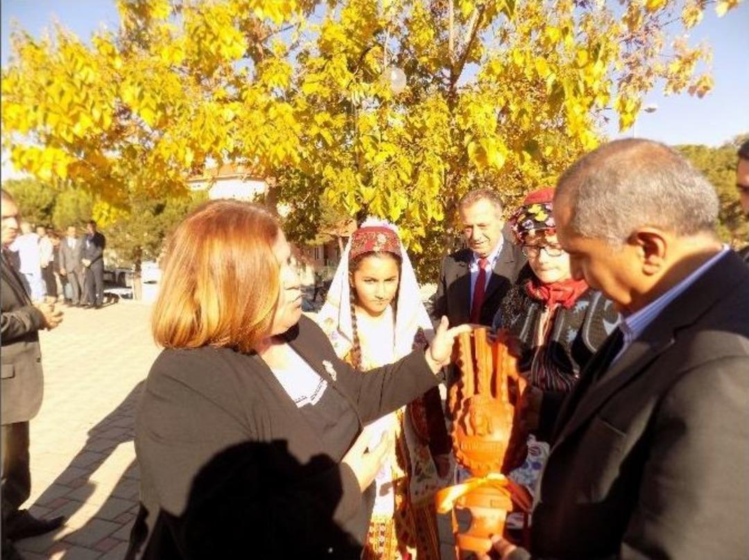 Vali Ko&ccedil;ak, Karacasu İl&ccedil;esini Ziyaret Etti