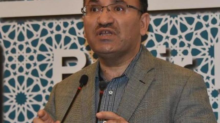 Bozdağ: Koşa Koşa Necmettin Erbakan Hocamızı Anma T&ouml;renine Gitti