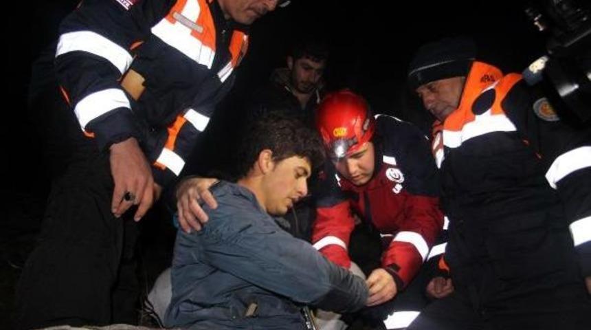 Erciyes Dağı'nda Mahsur Kalan Gen&ccedil; 6 Saatte Kurtarıldı