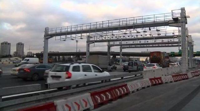 Mahmutbey Gişelerinde Serbest Ge&ccedil;iş Başladı 1