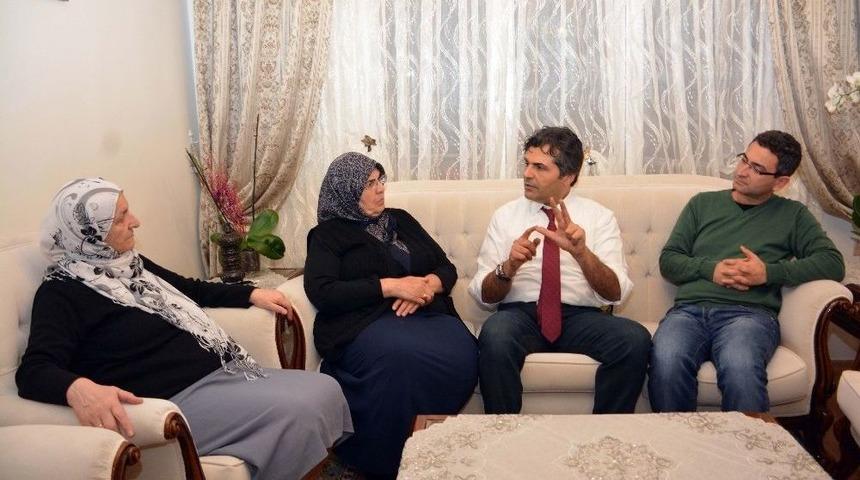 Ak Parti&rsquo;li Karaarslan &ldquo;evet&rdquo; İ&ccedil;in Kolları Sıvadı