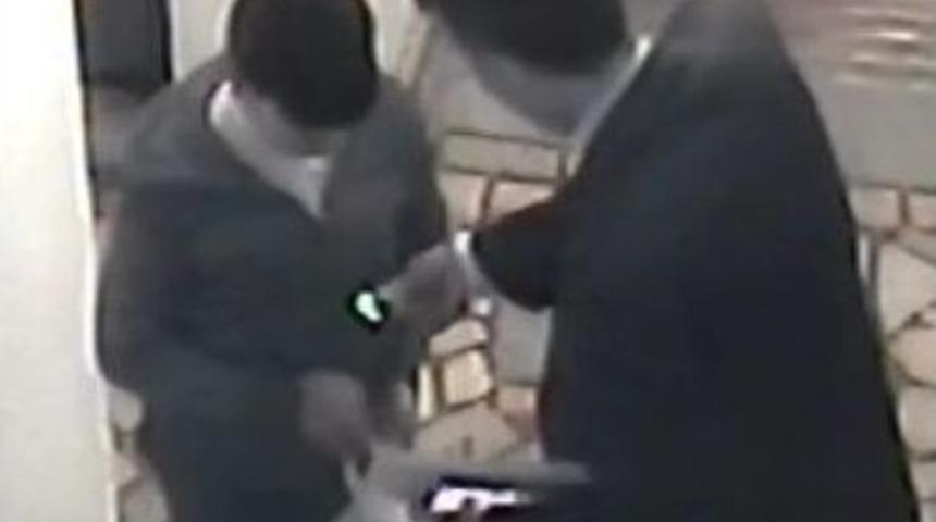 Bahşiş Verdiği Lokanta &Ccedil;ırağını Dolandırdı