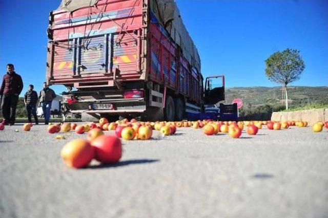 Cenazeye Giden 4 Imam Trafik Kazasında Yaralandı 1