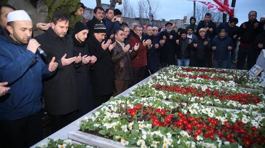 Prof. Dr. Necmettin Erbakan Vefatının 6&rsquo;ncı Yılında Kabri Başında Anıldı