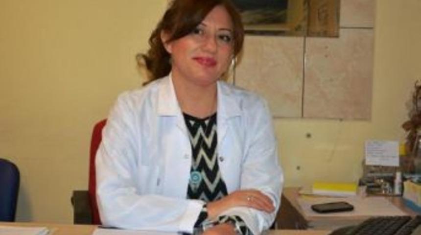 Do&ccedil;. Dr. Dursunoğlu: Elektronik Sigara, Sigarayı Bıraktırmaz