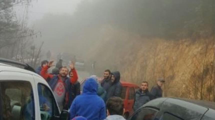 &Ccedil;&ouml;p Tesisini Yol Keserek Protesto Ettiler