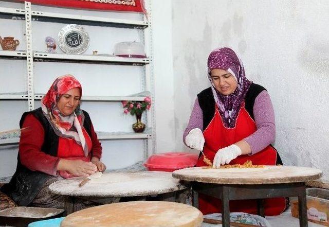 3 Kız Kardeş Hamur İşlerinde İddialı