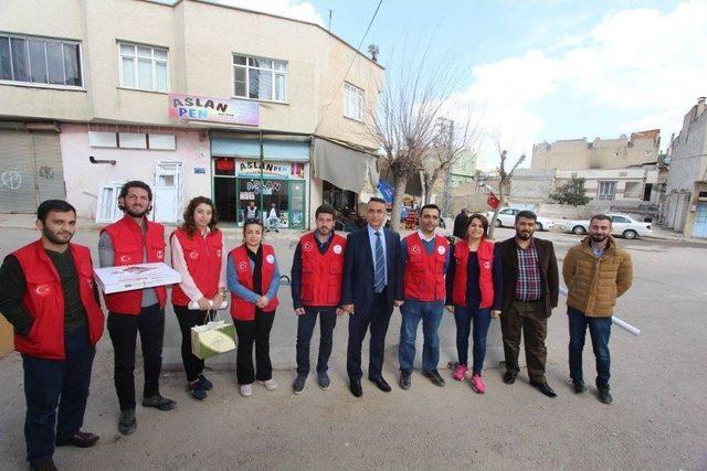 Gençlerden Polise Destek