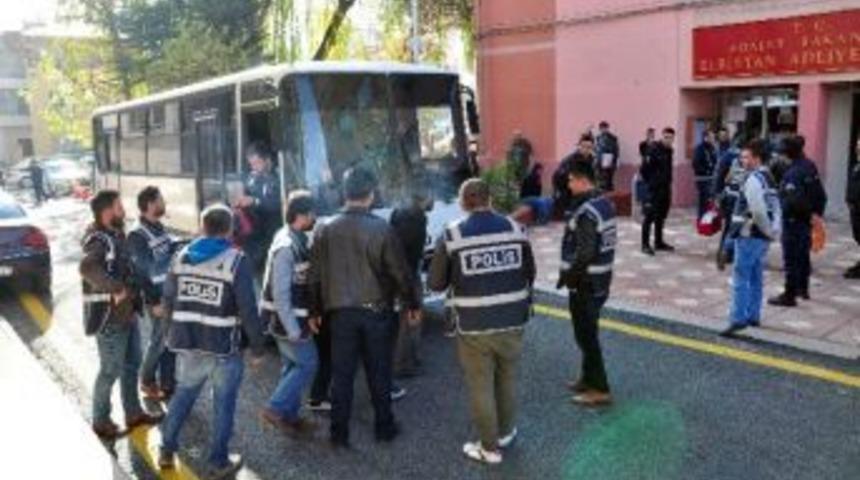 Fet&ouml;&rsquo;n&uuml;n Askeri Okullara &Ouml;ğrenci Yetiştiren Ayağına İkinci Dalga Operasyon