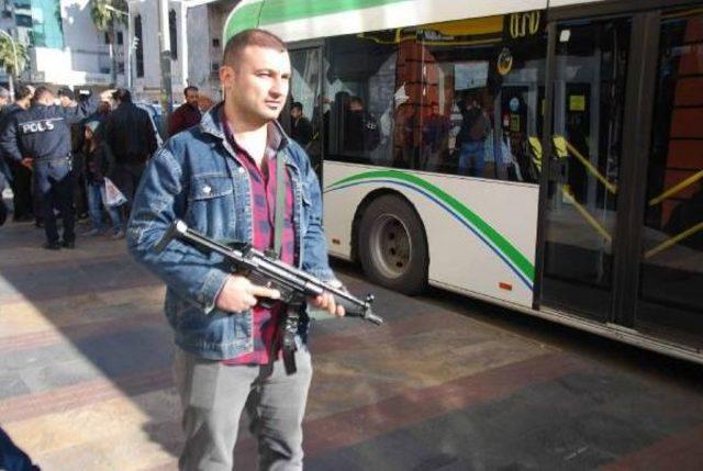 Şanlıurfa da Suriyelilerin Kaldığı Evlere Deaş Operasyonu: 35 Gözaltı 2