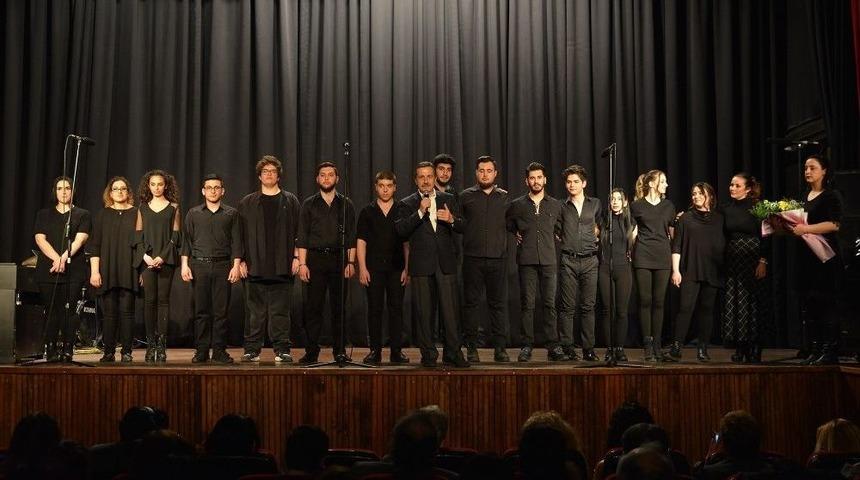 Yeşil&ccedil;am M&uuml;zikleri İle Maziye Yolculuk