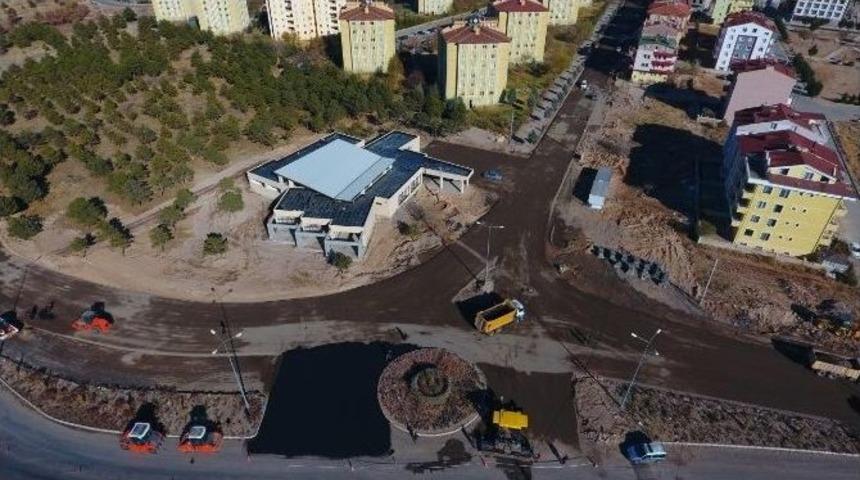 Nevşehir&rsquo;de Sıcak Asfalt &Ccedil;alışmaları Devam Ediyor