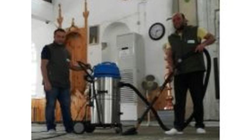 Bir Ayda 50 Caminin Temizliği Yapıldı