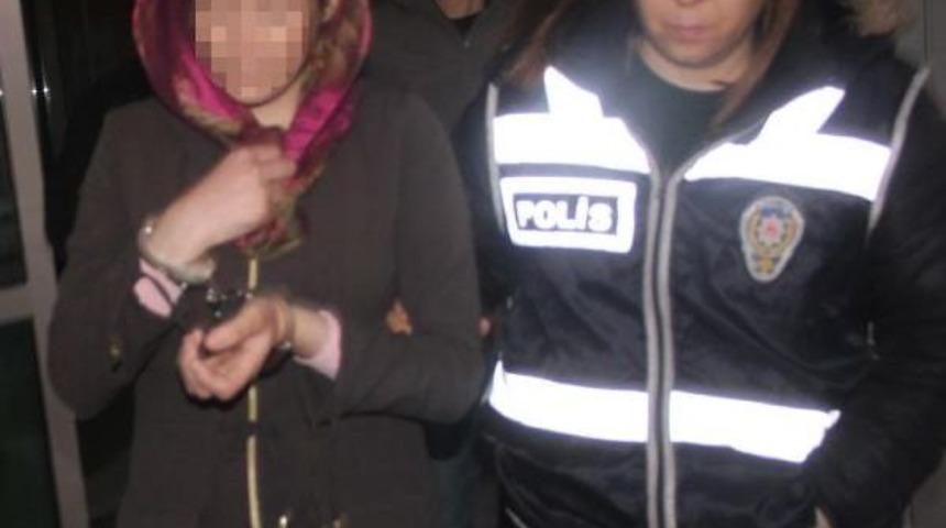 Doğurup Balkona Bıraktığı Bebeği Ölü Bulundu