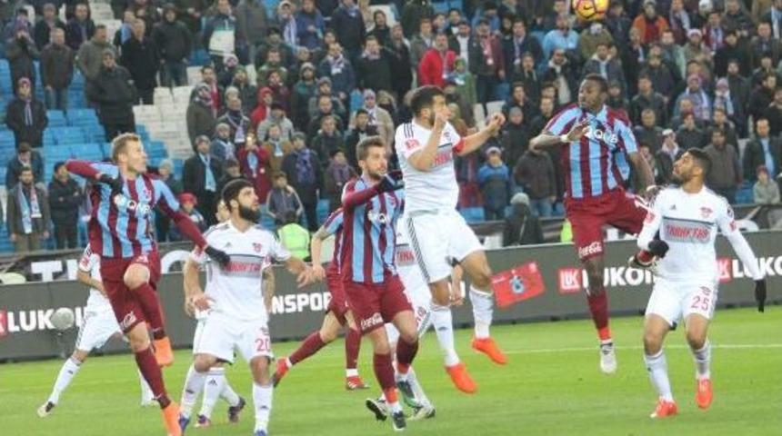 Trabzonspor Kalesini Gole Kapadı