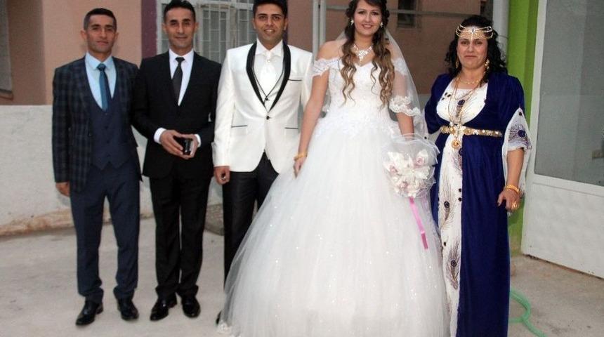 Şırnaklı İle İsvi&ccedil;reli Gen&ccedil; &Ccedil;ift Antalya&rsquo;da D&uuml;nya Evine Girdi