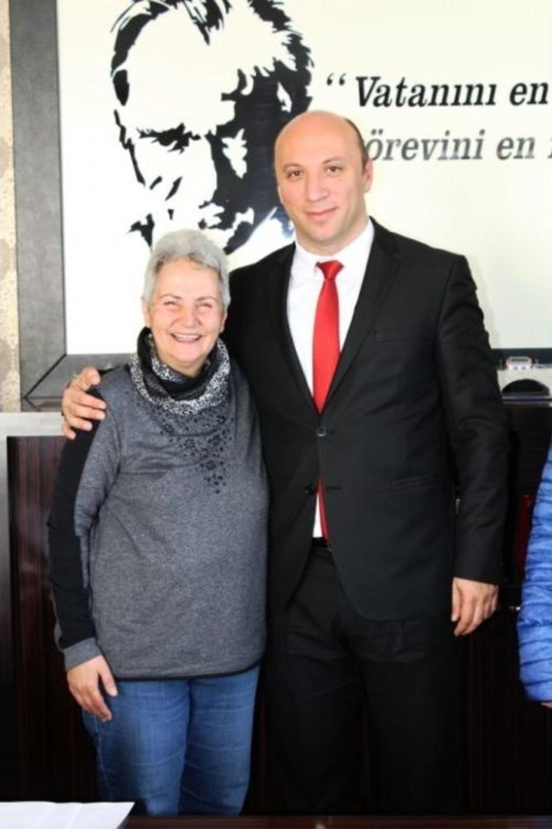 İl&ccedil;e Milli Eğitim M&uuml;d&uuml;r&uuml; Bahadır&rsquo;a Şefkatli Ziyaret