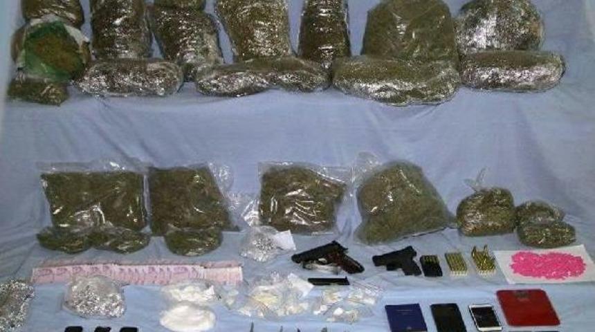 Edirne'de Uyuşturucuya 3 G&ouml;zaltı