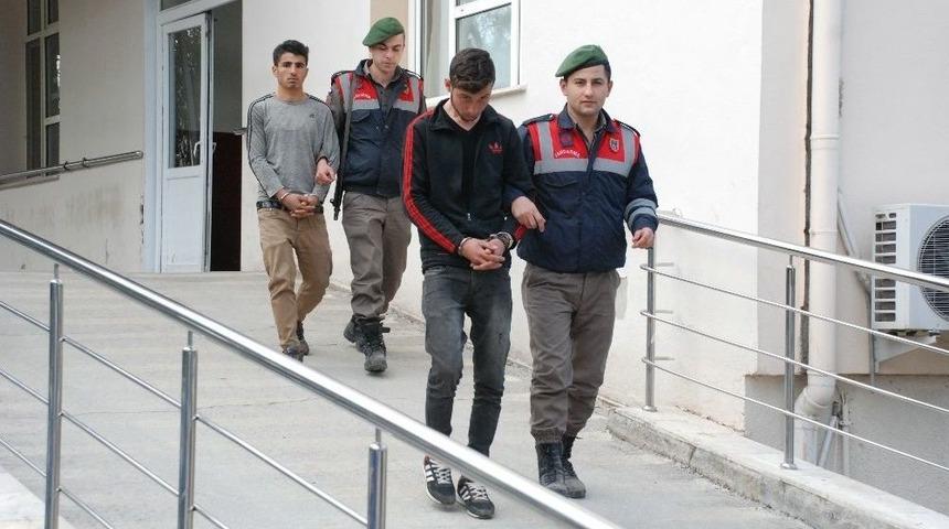 Torbalı&rsquo;da İnşaata Giren Hırsızlar Su&ccedil;&uuml;st&uuml; Yakalandı