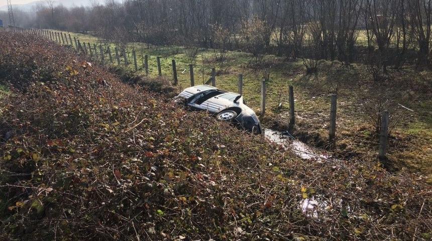 Hastaneye Giderken Kaza Yaptılar: 3 Yaralı