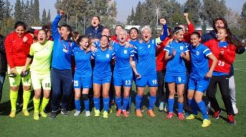 Konak Belediyespor'da Galibiyet Sevinci