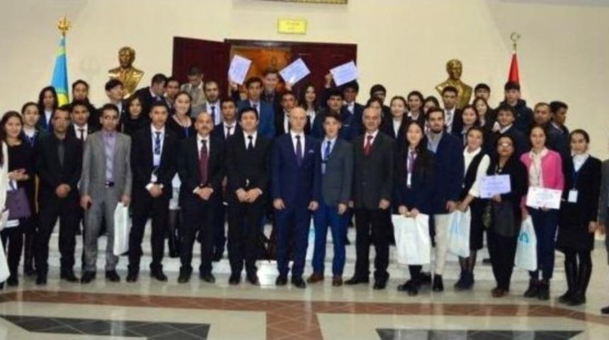 Ahmet Yesevi &Uuml;niversitesi&rsquo;nde &rsquo;model United Nations&rsquo; Organizasyonu