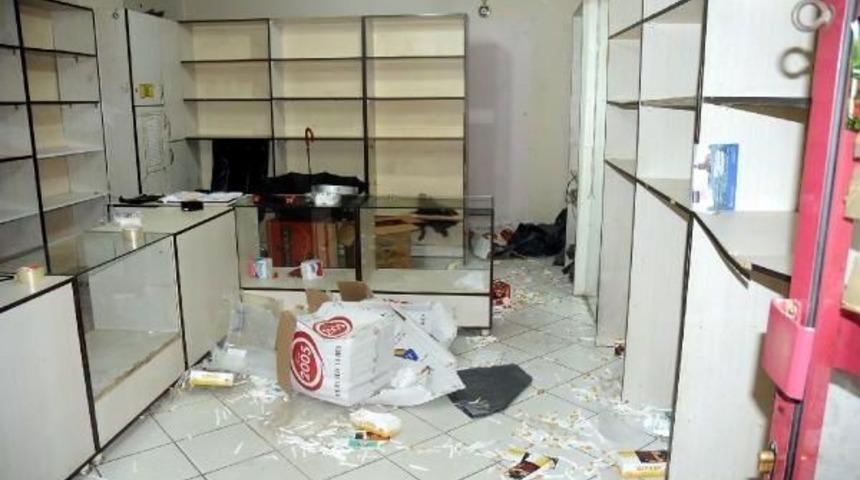 Kanarya Mahallesi'nde Ka&ccedil;ak Sigara Operasyonu