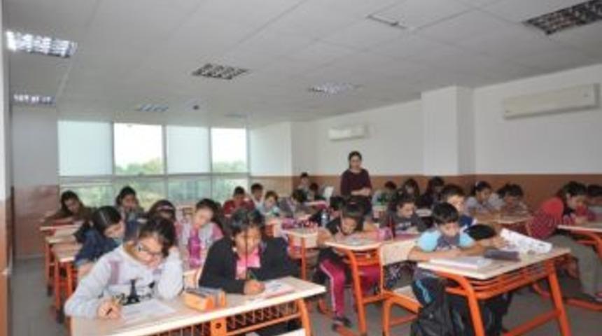 &Ccedil;elikcan: "k&uuml;lt&uuml;r Evleri Eğitim Yuvası Oldu"