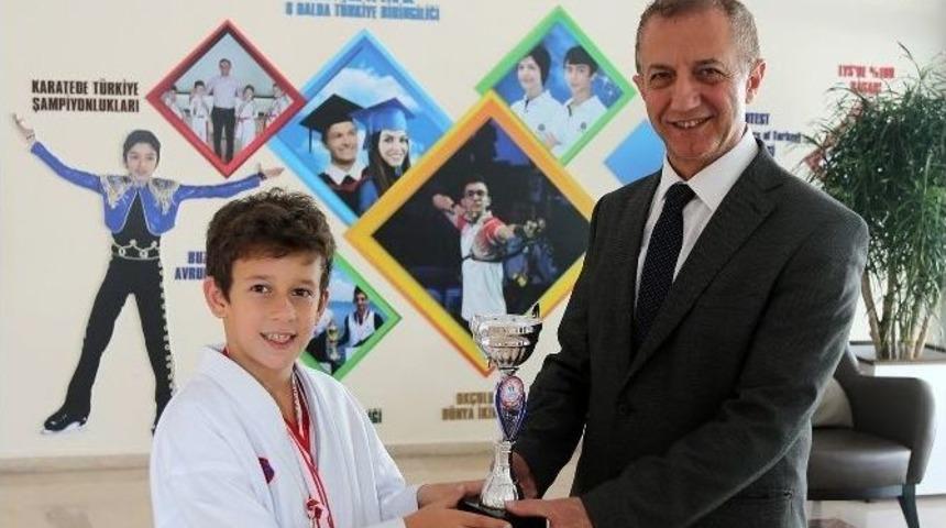 İhlas Eğitim Kurumları&rsquo;ndan Karatede Uluslararası Başarı