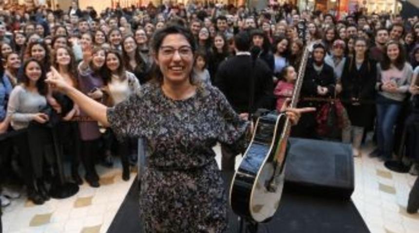 Kalben&rsquo;den Aşk Dolu Konser