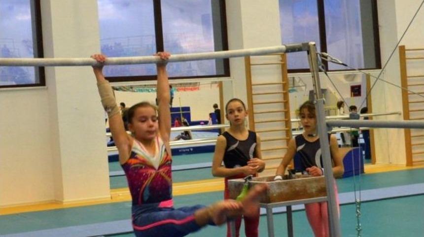 Geleceğin Jimnastik&ccedil;ileri Nil&uuml;fer&rsquo;de Yetişiyor