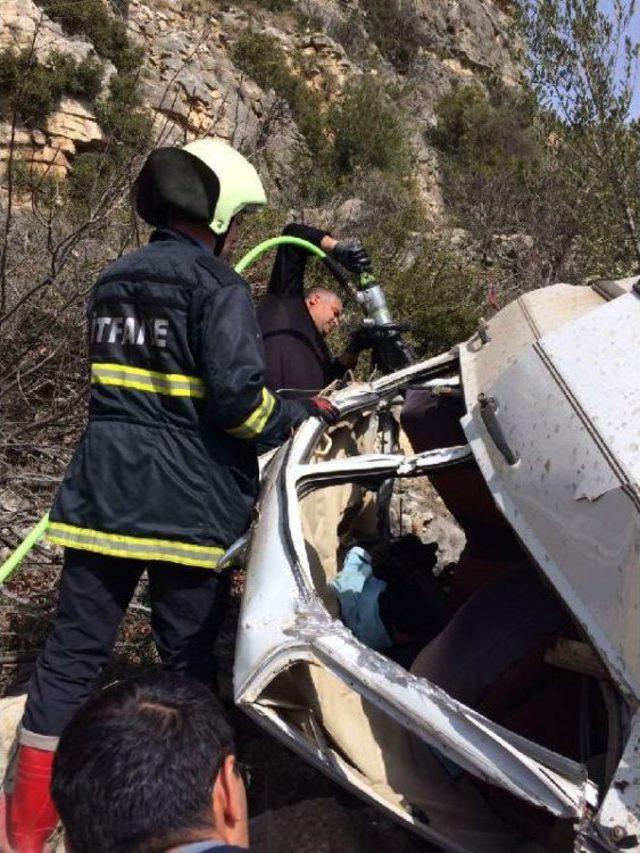 150 Metrelik Uçuruma Yuvarlanan Otomobilin Sürücüsü Öldü