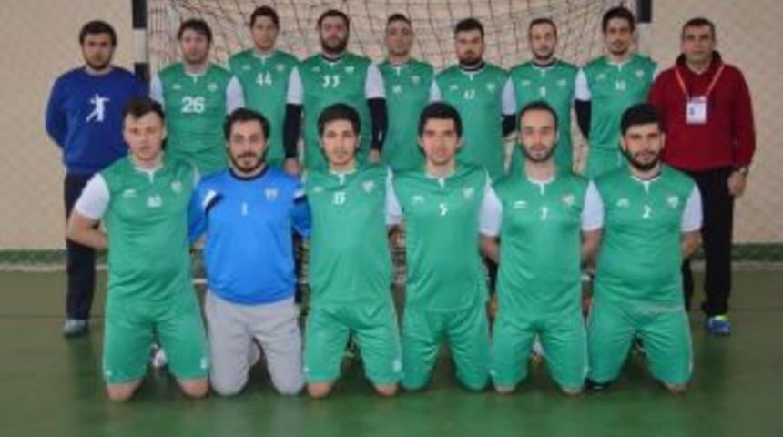 G&ouml;lbaşı Belediyespor Liderliğini Koruyor