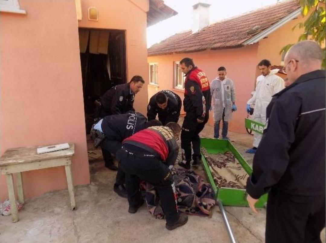 Karacasu&rsquo;da Ev Yangını: 1 &Ouml;l&uuml;