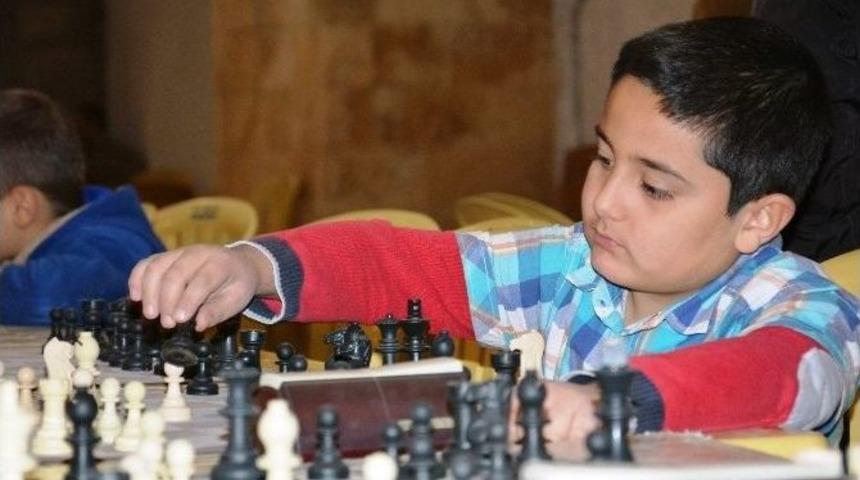 Belen&rsquo;de 5 Temmuz Anısına Satran&ccedil; Turnuvası