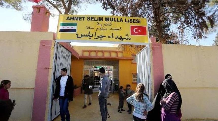 Cerablus'ta Onarılan Okulda Eğitim Başladı