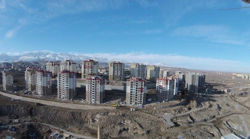 Kentsel D&ouml;n&uuml;ş&uuml;mde &Ccedil;alışmalar T&uuml;m Hızıyla Devam Ediyor