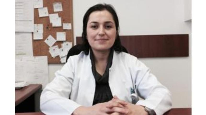 Do&ccedil;ent G&uuml;c&uuml;k: Sigara Kullanmak Alışkanlık Değil Hastalık