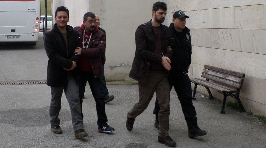 Aralarında İl&ccedil;e M&uuml;ft&uuml;lerinin De Bulunduğu Toplam 15 Kişi Adliyeye Sevk Edildi